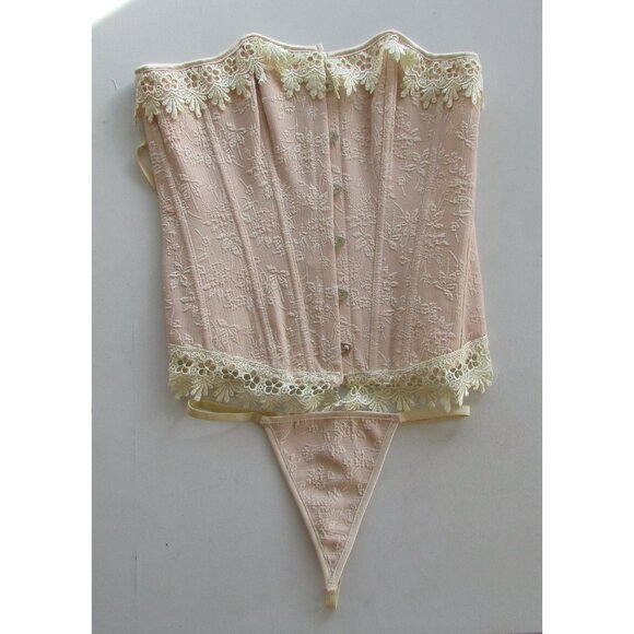 Creamy Jacquard and Lace Corset Set - NEW - Picture 12 of 16